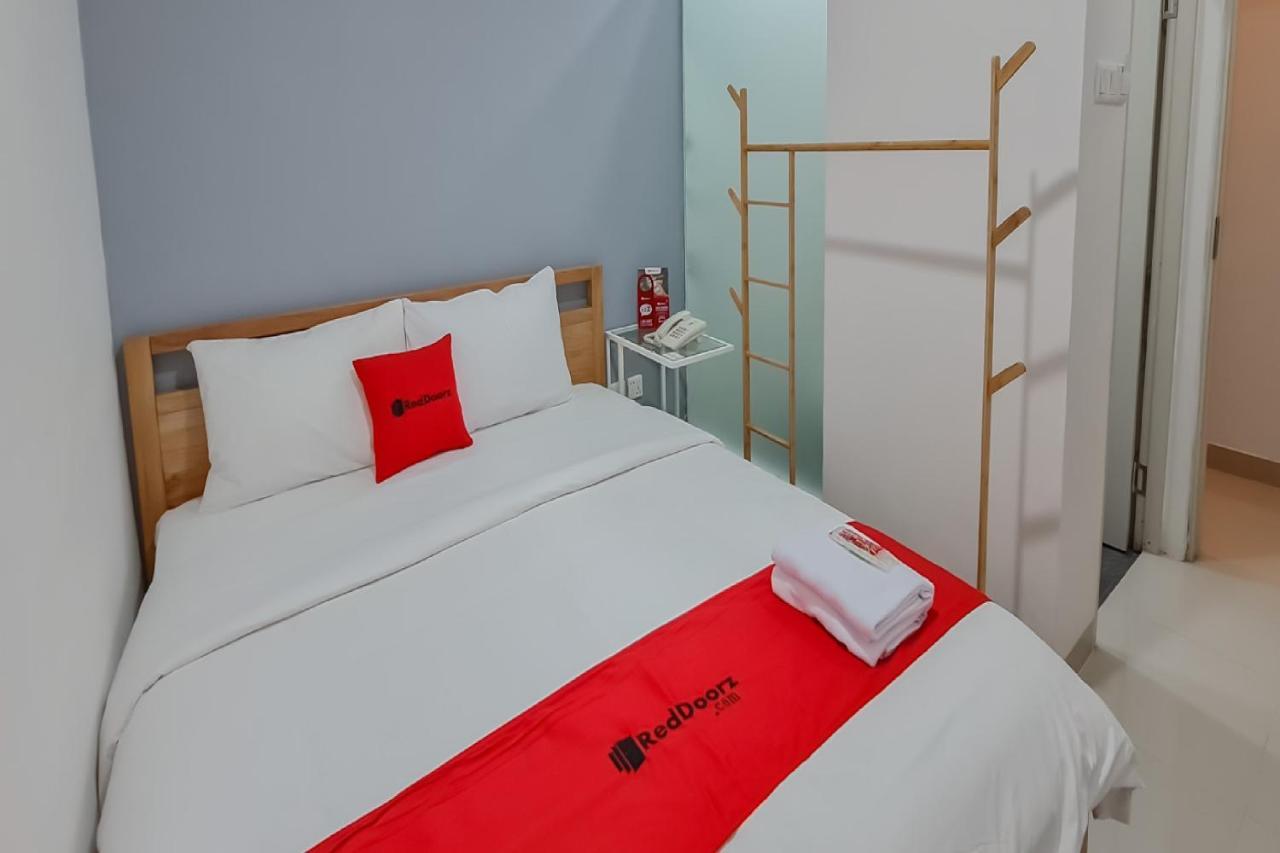 Reddoorz Plus @ Batutulis Bogor Exterior photo